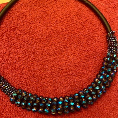 璀璨頸鍊
