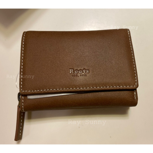 RS代購 Roots全新正品優惠 Roots皮件-Roots皮革壓扣短夾 滿額贈椒麻灰購物袋